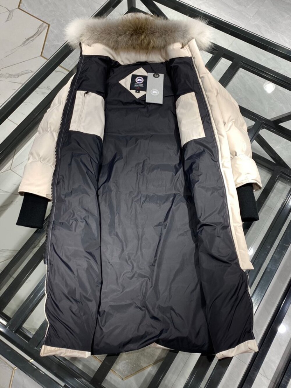 Women’s Long Hooded Parka Off White Fur Trim Down Coat - Picture 8 of 9